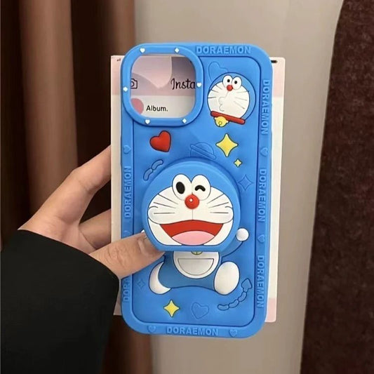 スマホケース  立体で可愛いドラえもんの伸縮スタンド付き、  耐衝撃・防振性能に優れ、高級感あふれるスマホケースで、iPhone に対応