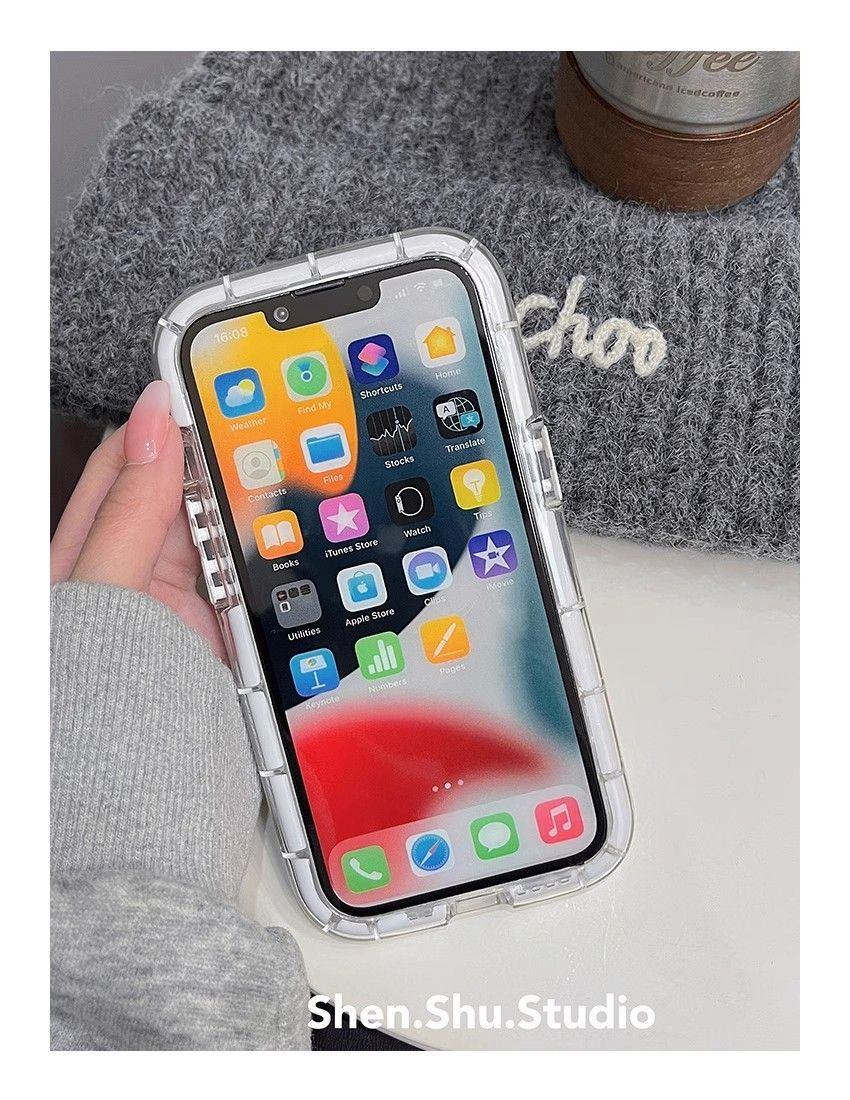 スマホケース 夜光フレームシリーズ 耐衝撃・防振性能に優れ、高級感あふれるスマホケースで、iPhone に対応