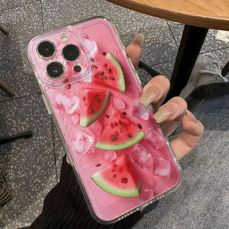 スマホケース  氷とスイカテーマ、冷たくて甘いスイカを一口食べたときの爽快感!  耐衝撃・防振性能に優れ、高級感あふれるスマホケースで、iPhone に対応