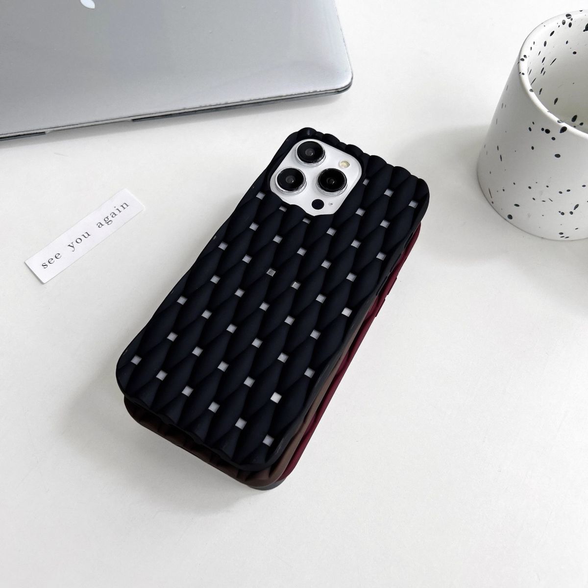 スマホケース  秋葉原のテクノロジーと美学が融合した、全6色  高性能なスマホケースです  耐衝撃・防振性能に優れ、高級感あふれるスマホケースで、iPhone に対応