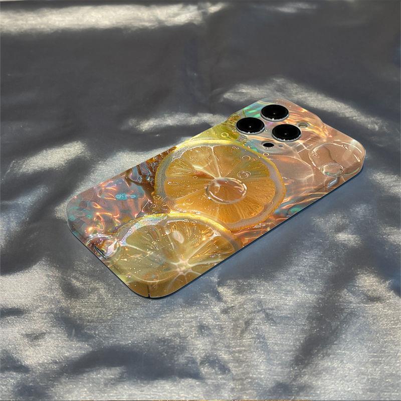 スマホケース  水中で輝くレモンの爽快感がスマホに!  耐衝撃・防振性能に優れ、高級感あふれるスマホケースで、iPhone に対応