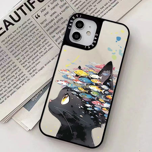 スマホケース  可愛いネコが魚を夢見る癒しテーマ  耐衝撃・防振性能に優れ、高級感あふれるスマホケースで、iPhone に対応