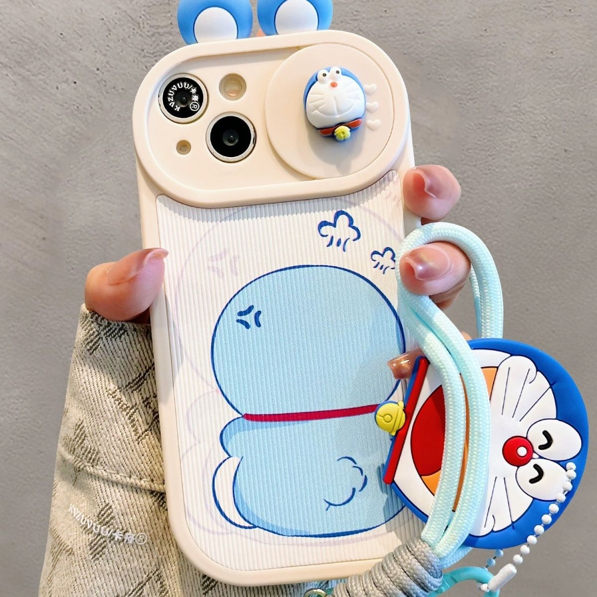 スマホケース ドラえもんをモチーフとした 高級感あふれる 紐付き スマホケース iPhone に対応
