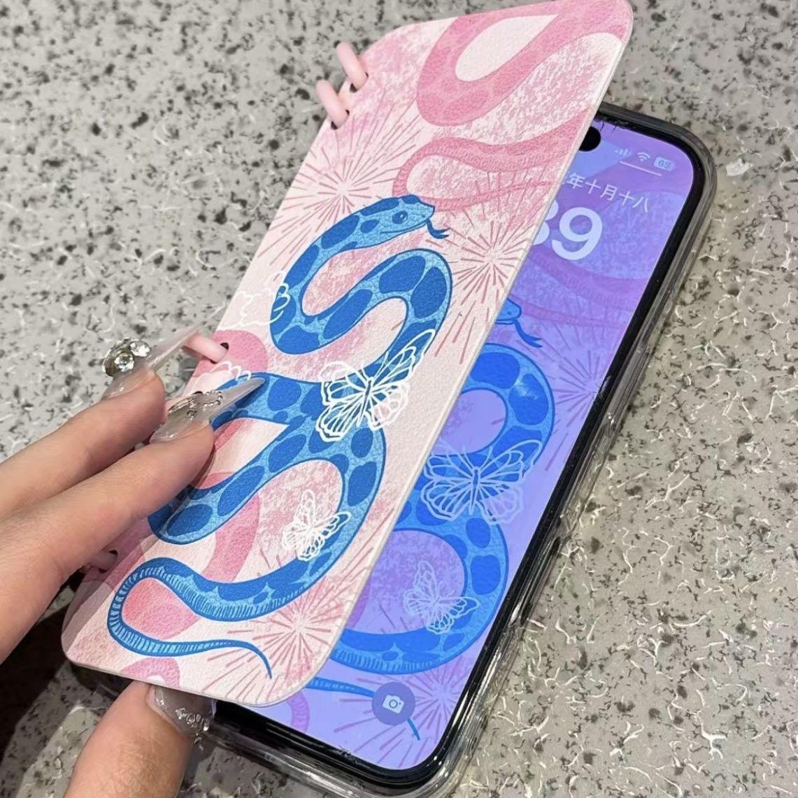 本型スマホケース   手帳型スマホケース キャラクターの柔らかい 折りたたみ式 ノート型 スマホケース  iPhone に対応