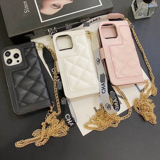 スマホケース 高級感カード入れ付きスマホケース ダブルC 耐衝撃・防振性能に優れ、高級感あふれるスマホケースで、GALAXYとiPhone12-17 に対応