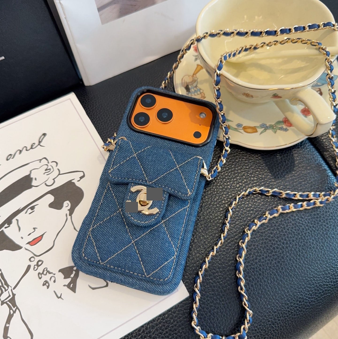 #406 スマホケース ストラップ付き カード収納付き 耐衝撃・防振性能に優れ、iPhone に対応