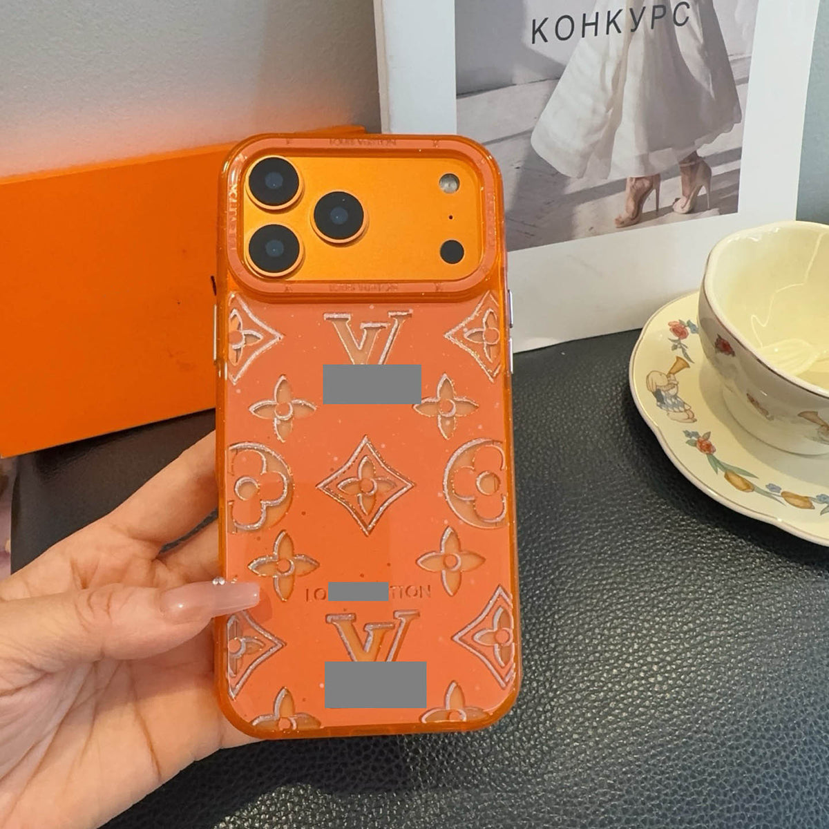 #113 スマホケース 耐衝撃・防振性能に優れ、iPhone13-17に対応