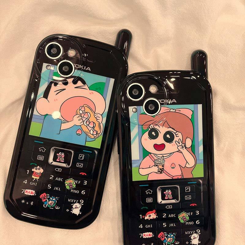 スマホケース  しんちゃん イメージ  耐衝撃・防振性能に優れ、高級感あふれるスマホケースで、iPhone に対応