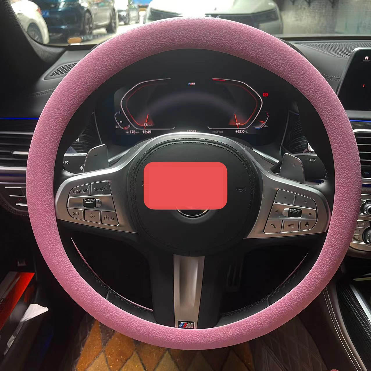 車用シリコーンステアリンググリップ 全車種対応 四季用 薄型 ファッションデザイン 汗を吸収し 滑りにくく 柔らかい質感