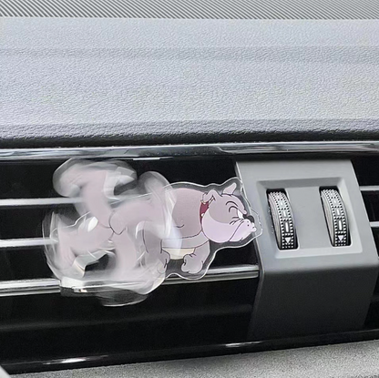 トムとジェリー 車のアロマテラピー クレヨンしんちゃん　 ドラえもん車の香水 エアベント 車の室内装飾装飾品