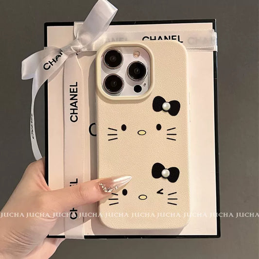 A simple Hello Kitty design, excellent shock and vibration resistance, and a luxurious smartphone case that is compatible with iPhones.