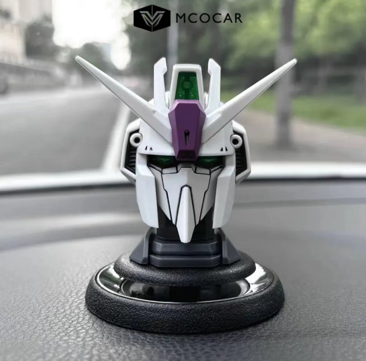 ガンダム車載用フィギュアカーエアフレッシュナー、クリエイティブモデル内装、初代ザクヘッド、耐高温ダッシュボードオーナメント