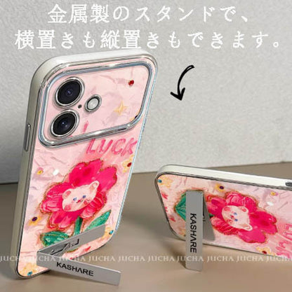 油絵の花とクマ  デザイン  高級感あふれるブレスレット兼スタンド付き スマホケース、iPhone に対応