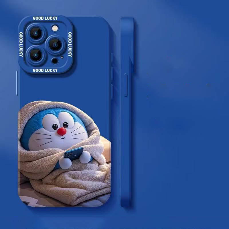 スマホケース  ふわふわのシリコーン素材と可愛いパジャマ姿のドラえもんテーマ、  耐衝撃・防振性能に優れ、高級感あふれるスマホケースで、iPhone に対応