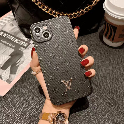 スマホケース Vl  耐衝撃・防振性能に優れ、高級感あふれるスマホケースで、iPhone に対応
