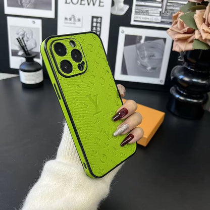 スマホケース Vl  耐衝撃・防振性能に優れ、高級感あふれるスマホケースで、iPhone に対応