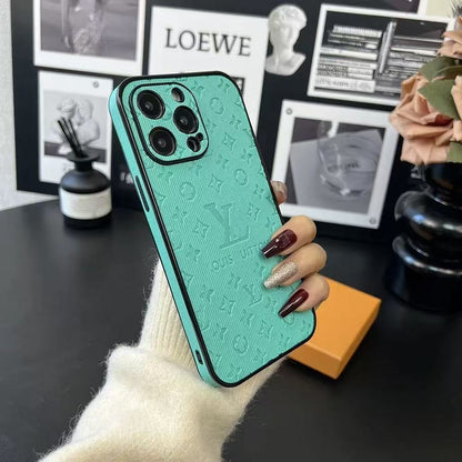 スマホケース Vl  耐衝撃・防振性能に優れ、高級感あふれるスマホケースで、iPhone に対応