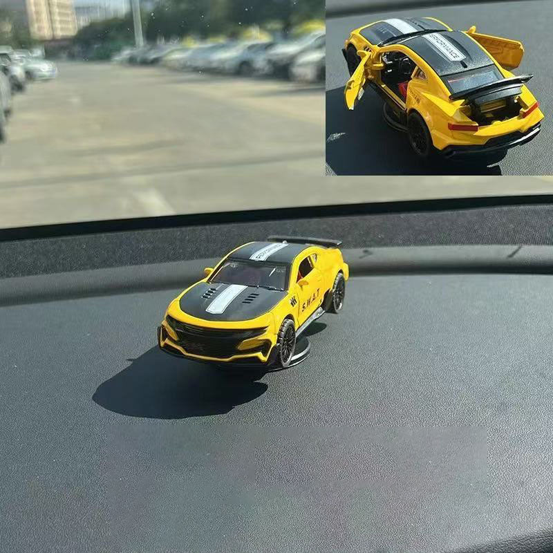 カー用品　車アクセサリー　中央コントロール台の車載オブジェ 合金製車モデル