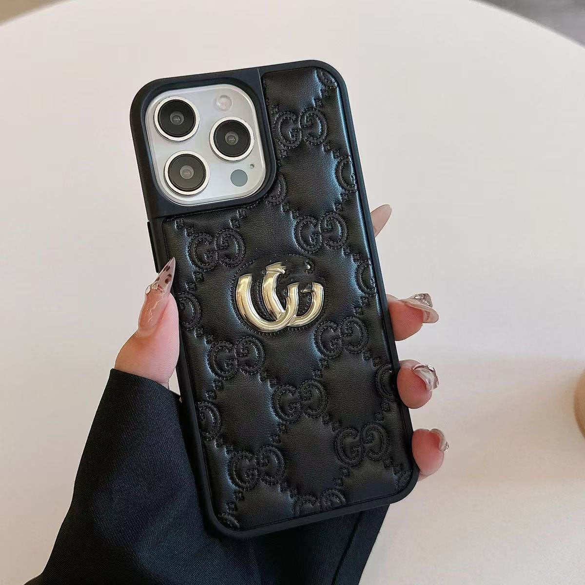 スマホケース  ダブルG   耐衝撃・防振性能に優れ、高級感あふれるスマホケースで、iPhone に対応
