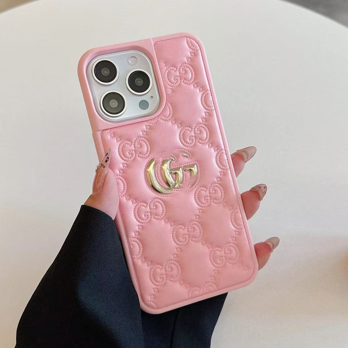 スマホケース  ダブルG   耐衝撃・防振性能に優れ、高級感あふれるスマホケースで、iPhone に対応