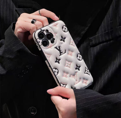 スマホケース  ダブルVL   耐衝撃・防振性能に優れ、高級感あふれるスマホケースで、iPhone に対応