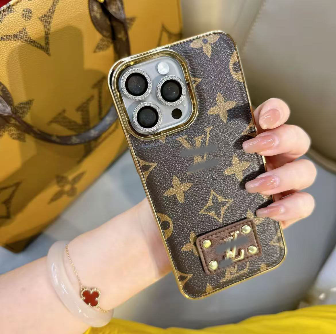 スマホケース ダブルVL  耐衝撃・防振性能に優れ、高級感あふれるスマホケースで、iPhone に対応