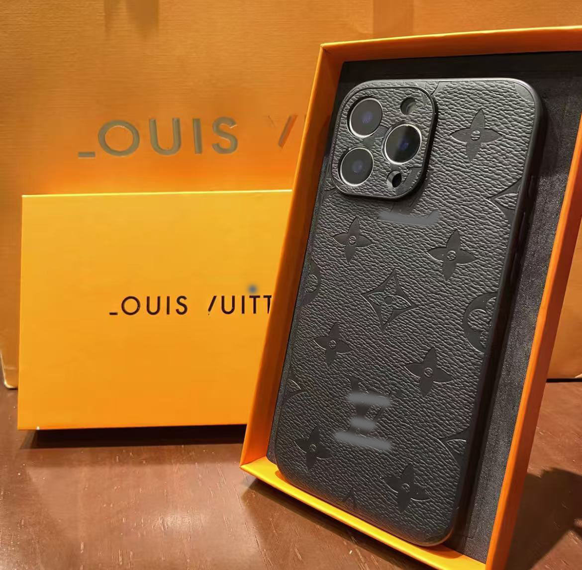 スマホケース ダブルＶ   耐衝撃・防振性能に優れ、高級感あふれるスマホケースで、iPhone に対応