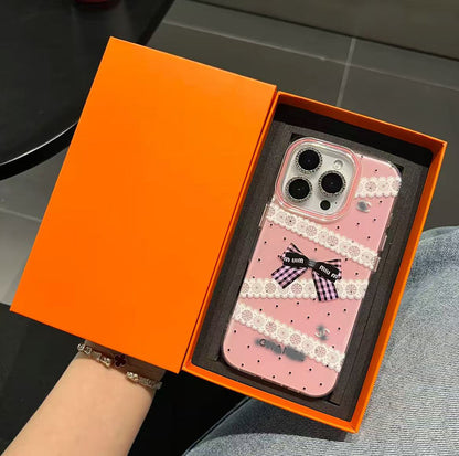 スマホケース ダブルV C 耐衝撃・防振性能に優れ、高級感あふれるスマホケースで、iPhone に対応