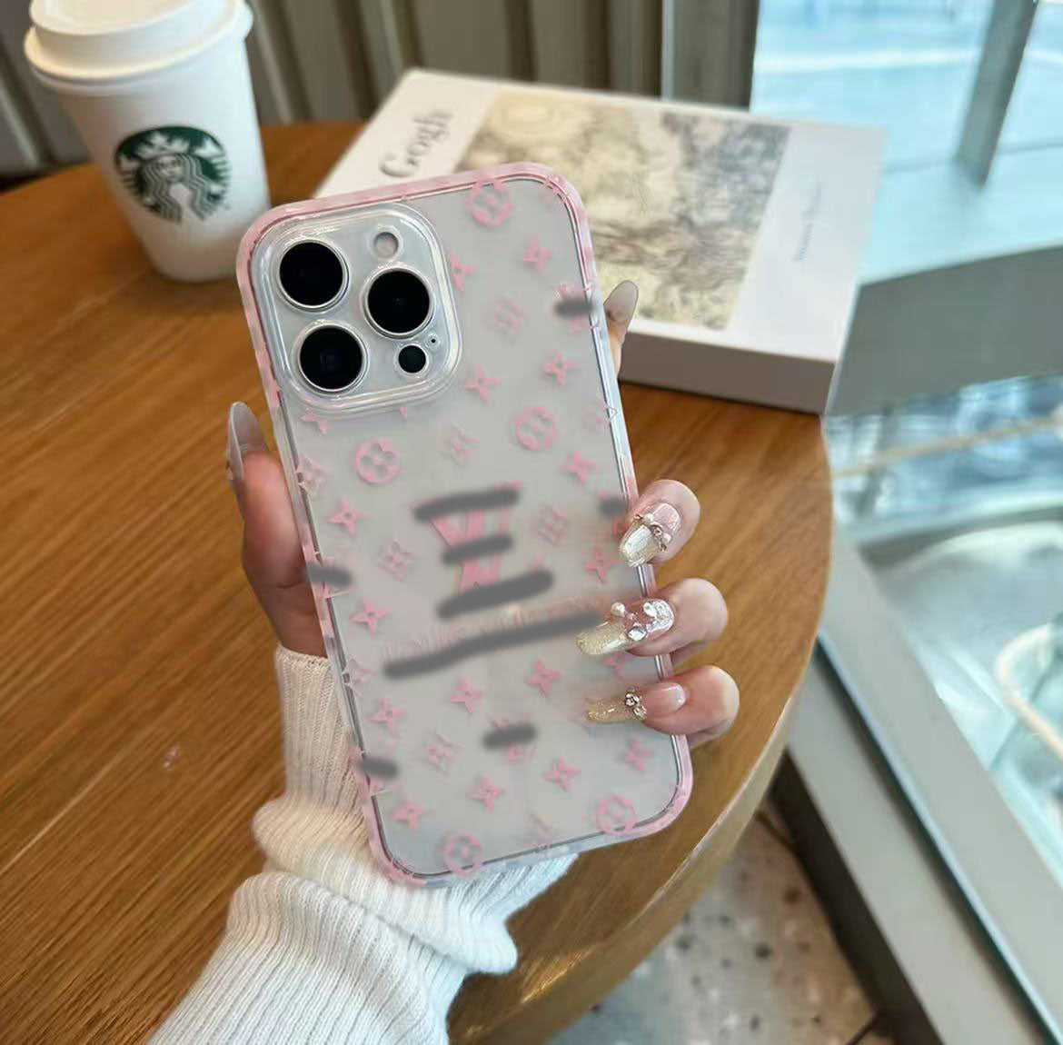 スマホケース ダブルV  耐衝撃・防振性能に優れ、高級感あふれるスマホケースで、iPhone に対応