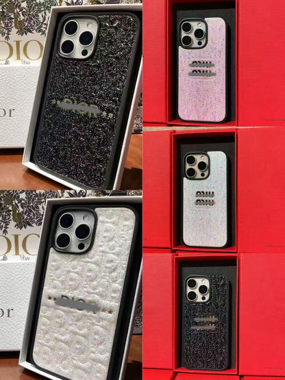 スマホケース ダブルD  耐衝撃・防振性能に優れ、高級感あふれるスマホケースで、iPhone に対応