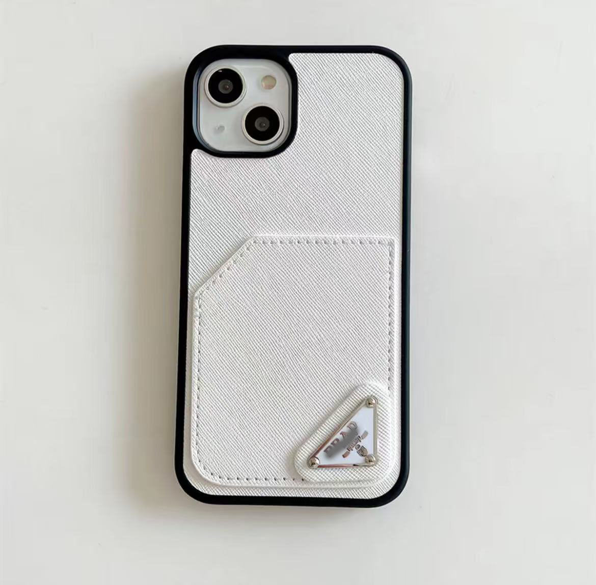 スマホケース PRA**  耐衝撃・防振性能に優れ、高級感あふれるスマホケースで、iPhone に対応