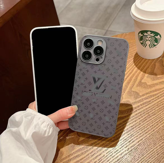スマホケース ガラス質感 ダブルV レンズ保護付き 耐衝撃・防振性能に優れ、高級感あふれるスマホケースで、iPhone に対応