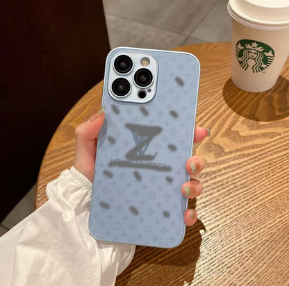 スマホケース ガラス質感 ダブルV レンズ保護付き 耐衝撃・防振性能に優れ、高級感あふれるスマホケースで、iPhone に対応