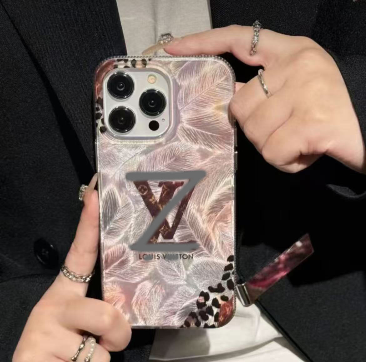 スマホケース  羽紗高級感　DV  耐衝撃・防振性能に優れ、高級感あふれるスマホケースで、iPhone に対応