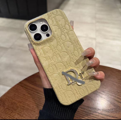 スマホケース  高級感  ダブルDi**  耐衝撃・防振性能に優れ、高級感あふれるスマホケースで、iPhone に対応