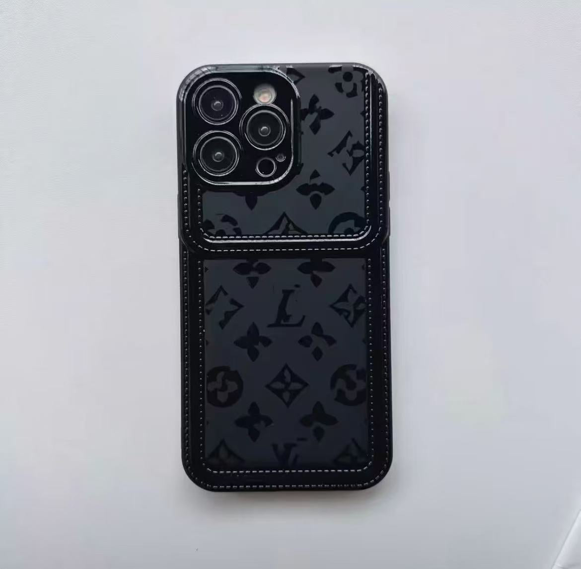 スマホケース  高級感  ダブルＶ  耐衝撃・防振性能に優れ、高級感あふれるスマホケースで、iPhone に対応