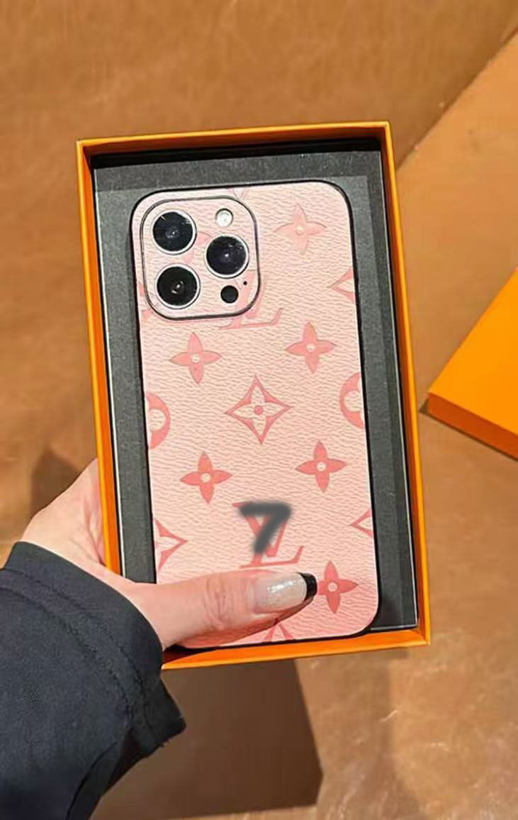 スマホケース  高級感  ダブルＶ 耐衝撃・防振性能に優れ、高級感あふれるスマホケースで、iPhone に対応