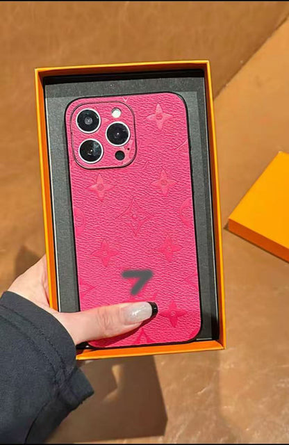 スマホケース  高級感  ダブルＶ 耐衝撃・防振性能に優れ、高級感あふれるスマホケースで、iPhone に対応