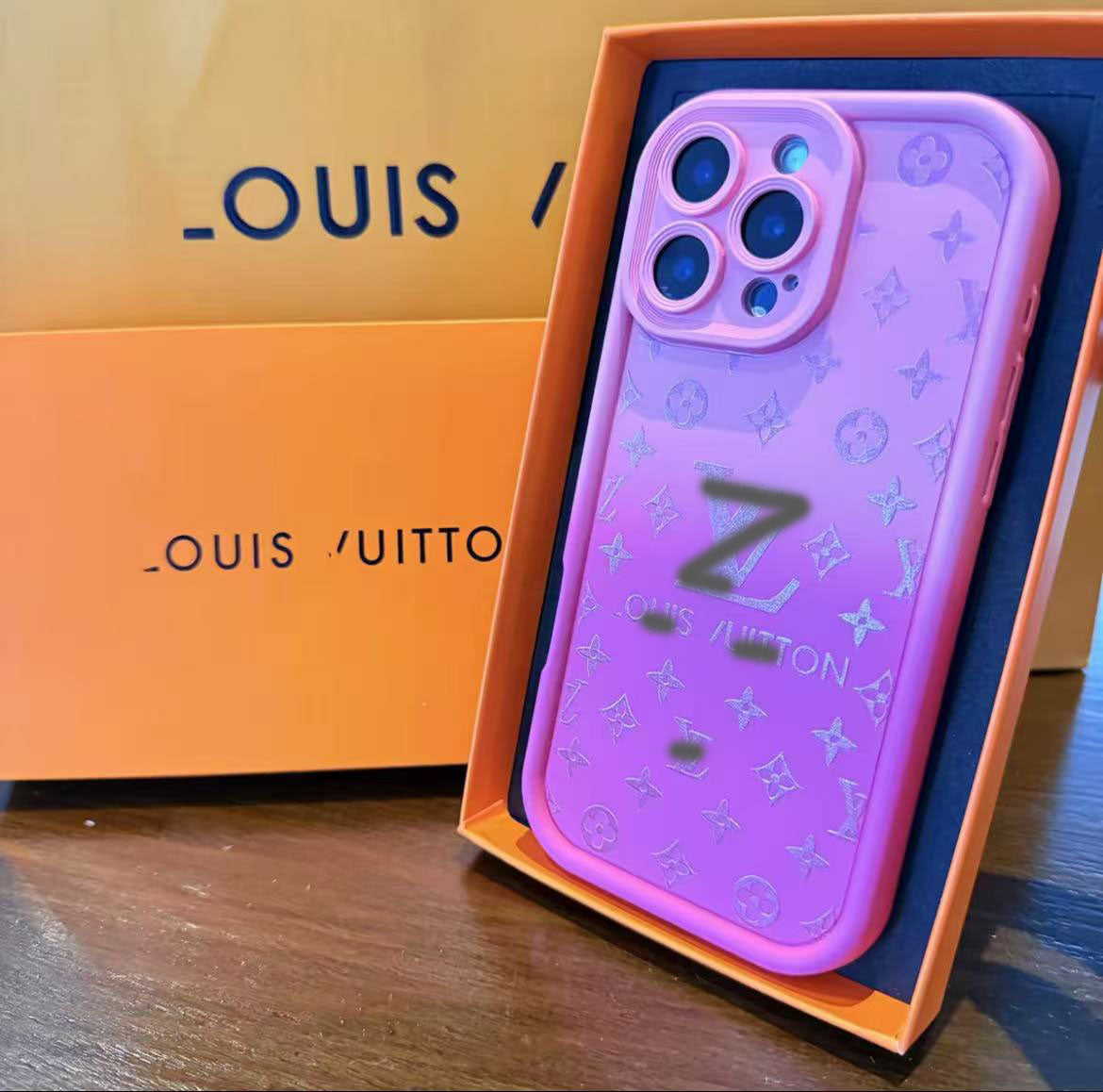 スマホケース  高級感 グラデーションシリーズ  ダブルＶ 耐衝撃・防振性能に優れ、高級感あふれるスマホケースで、iPhone に対応
