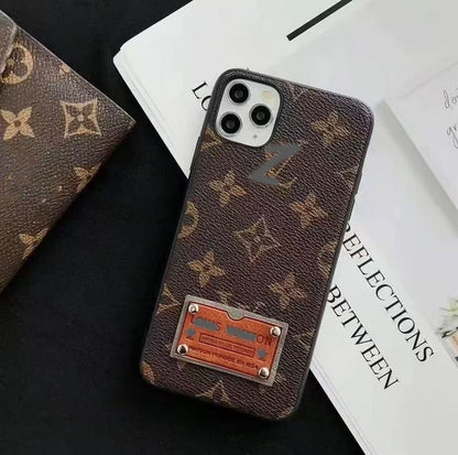 スマホケース  高級感   ダブルＶ 耐衝撃・防振性能に優れ、高級感あふれるスマホケースで、iPhone に対応