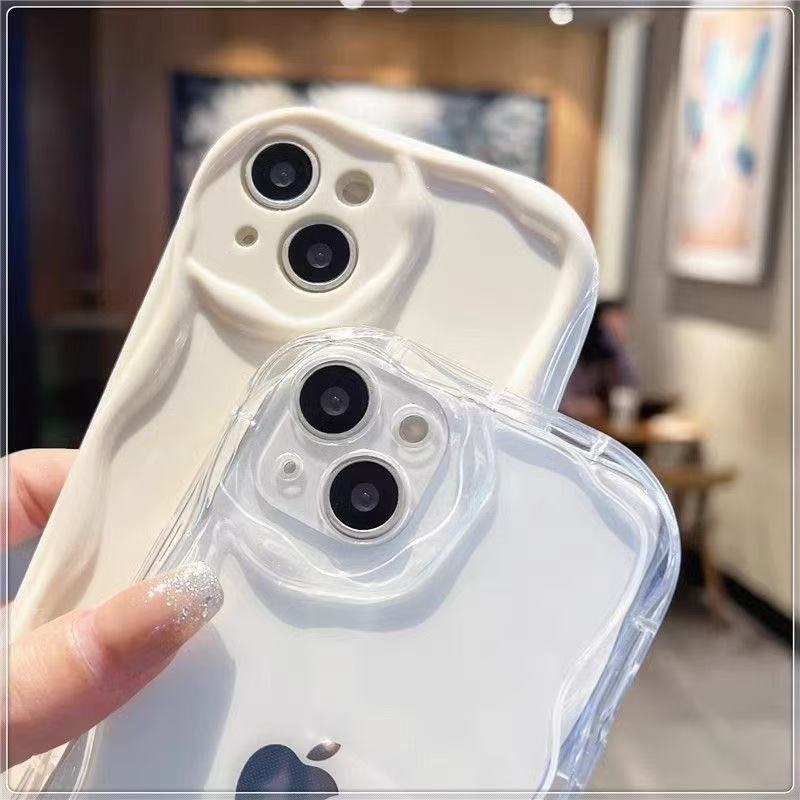 スマホケース  カスタムシリーズ  クリーム調の柄  耐衝撃・防振性能に優れ、高級感あふれるスマホケースで、iPhone に対応