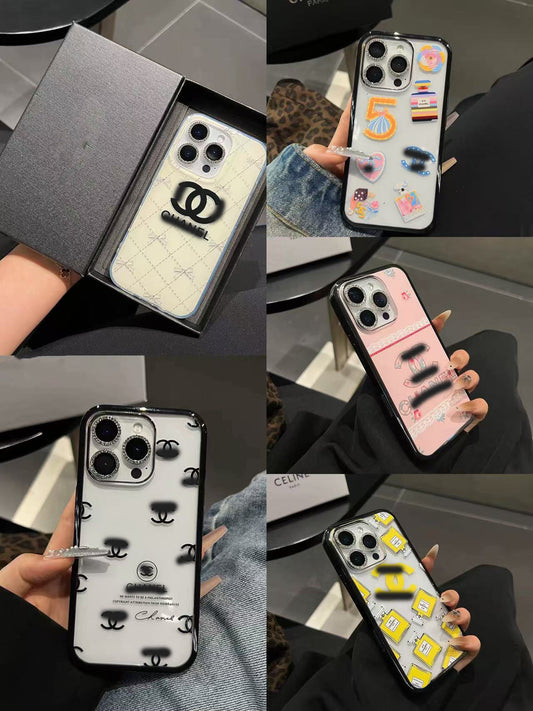 スマホケース  香水テーマ  透明高級感  ダブルC 耐衝撃・防振性能に優れ、高級感あふれるスマホケースで、iPhone に対応