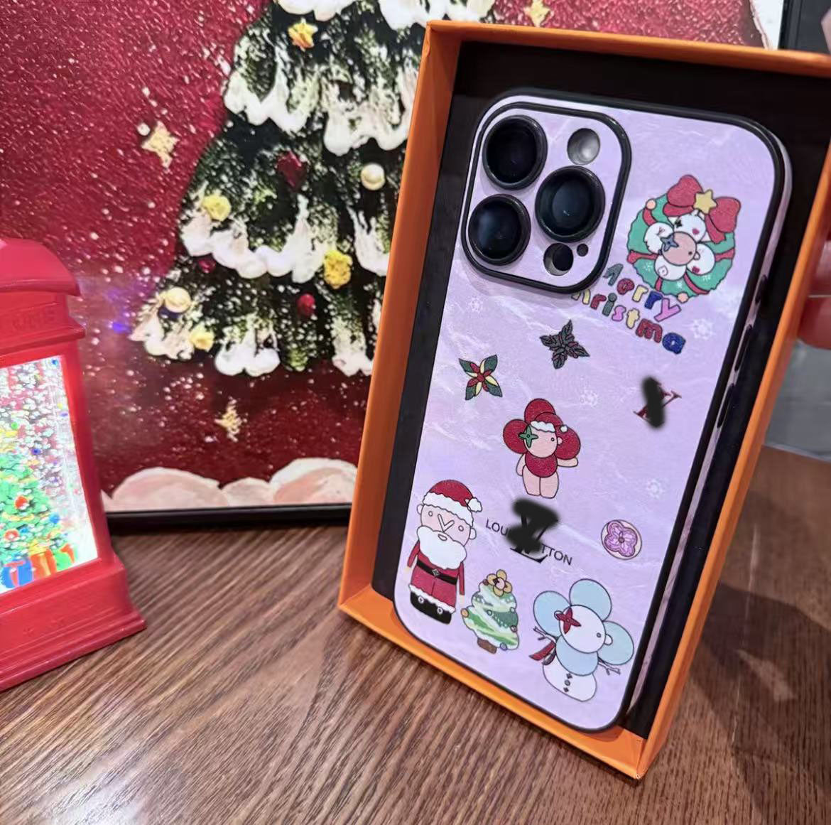 スマホケース  クリスマスシリーズ 高級感  ダブルＶ 耐衝撃・防振性能に優れ、高級感あふれるスマホケースで、iPhone に対応