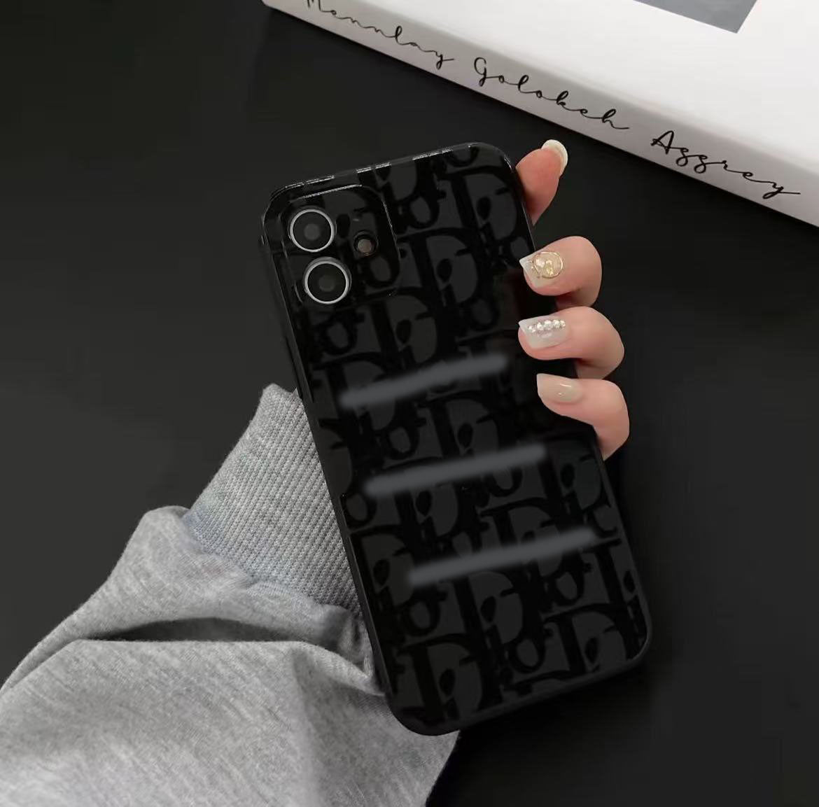 スマホケース  高級感PU 素材  ダブルDI** 耐衝撃・防振性能に優れ、高級感あふれるスマホケースで、iPhone に対応