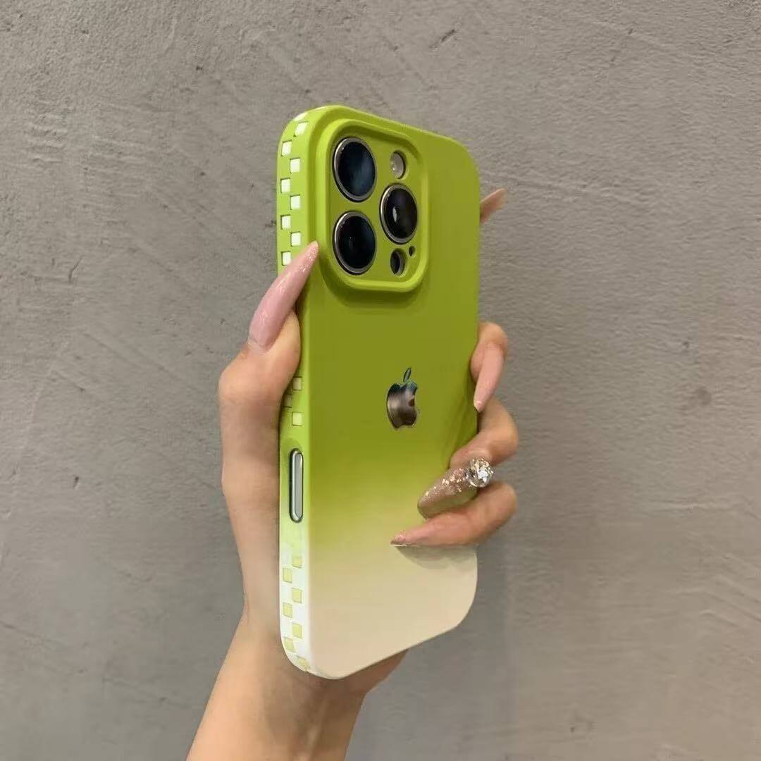 スマホケース グラデーションカラーシリーズ  シリコンスマホケース   耐衝撃・防振性能に優れ、高級感あふれるスマホケースで、iPhone に対応
