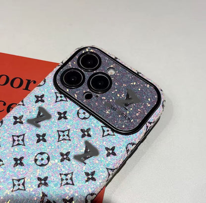 スマホケース  高級感  ダブルV 耐衝撃・防振性能に優れ、高級感あふれるスマホケースで、iPhone13~17 に対応