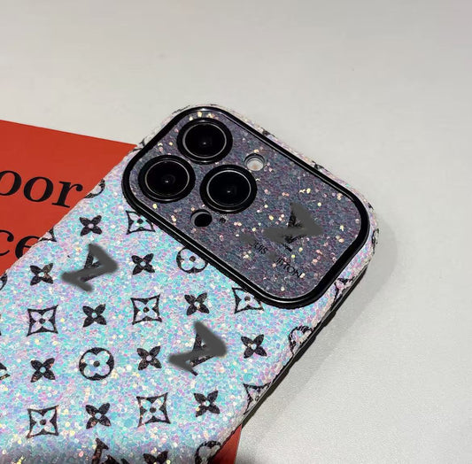 スマホケース  高級感  ダブルV 耐衝撃・防振性能に優れ、高級感あふれるスマホケースで、iPhone13~17 に対応