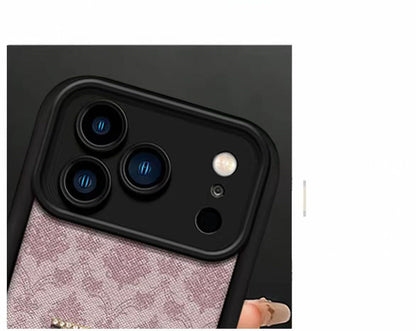 スマホケース  高級感ブレスレットを付き  ダブルDi** 耐衝撃・防振性能に優れ、高級感あふれるスマホケースで、iPhone11~17 に対応