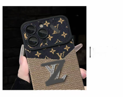 スマホケース  高級感ブレスレットを付き  ダブルV  耐衝撃・防振性能に優れ、高級感あふれるスマホケースで、iPhone11~17 に対応