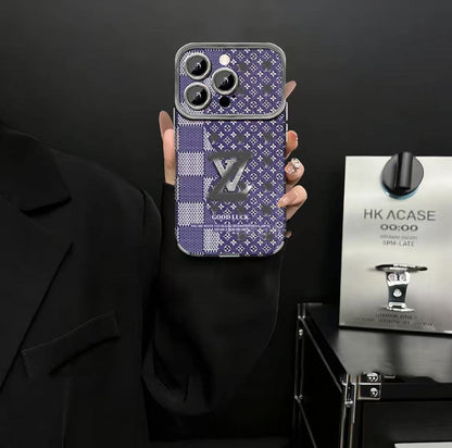 スマホケース  高級感ブレスレットを付き  ダブルV  耐衝撃・防振性能に優れ、高級感あふれるスマホケースで、iPhone11~17 に対応